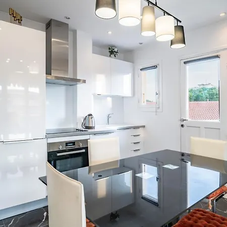 One Bedroom Heart Of *